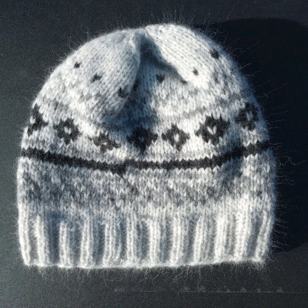 Men's Alpaca Fair Isle Beanie Wool Hat Handmade Knit White Gray Winter Nordic - Picture 7 of 9